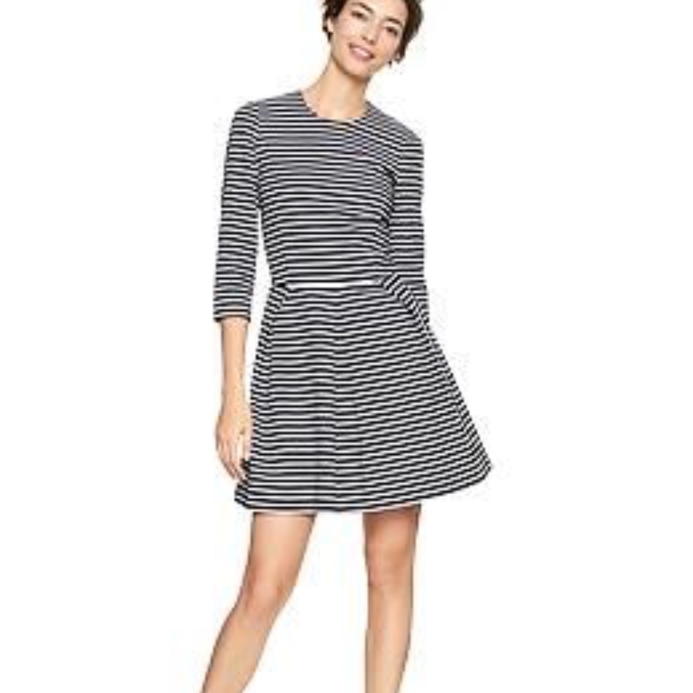Navy Striped 3/4 Sleeve Fit & Flare GAP Dress EUC